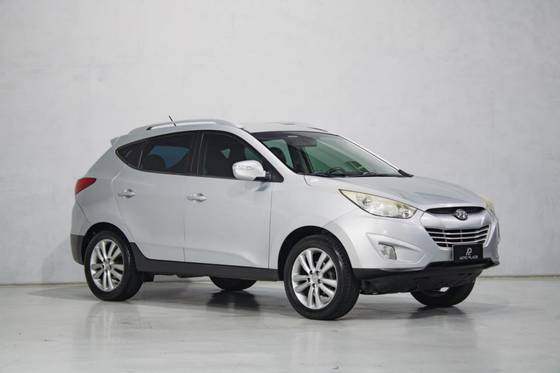 HYUNDAI IX35 2.0 MPFI GLS 4X2 16V GASOLINA 4P MANUAL HYUNDAI IX35 2.0 MPFI GLS 4X2 16V GASOLINA 4P MANUAL